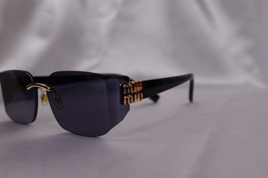 Black miu sunglasses