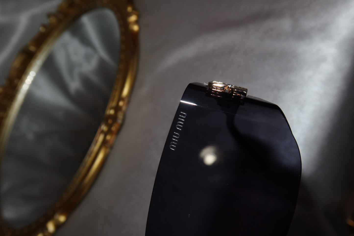 Black miu sunglasses