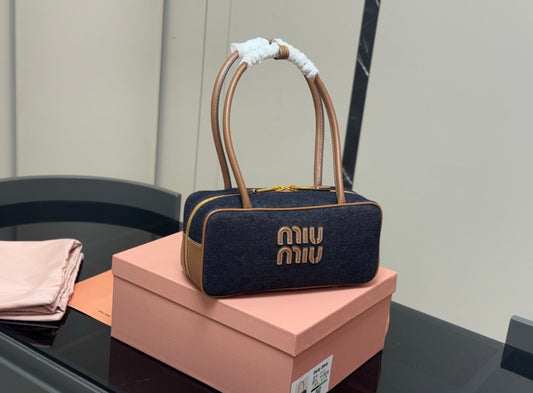 MIMI  [PRE-ORDER] SHOULDER BAG-Ships in 2 weeks