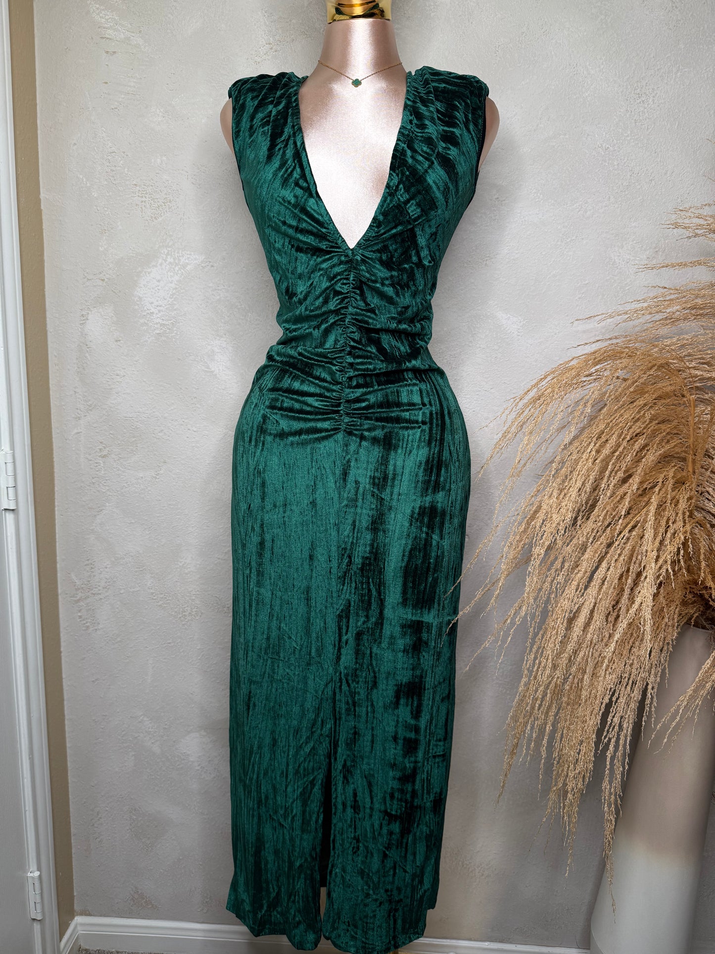 Luxe Velvet Dress (Emerald )