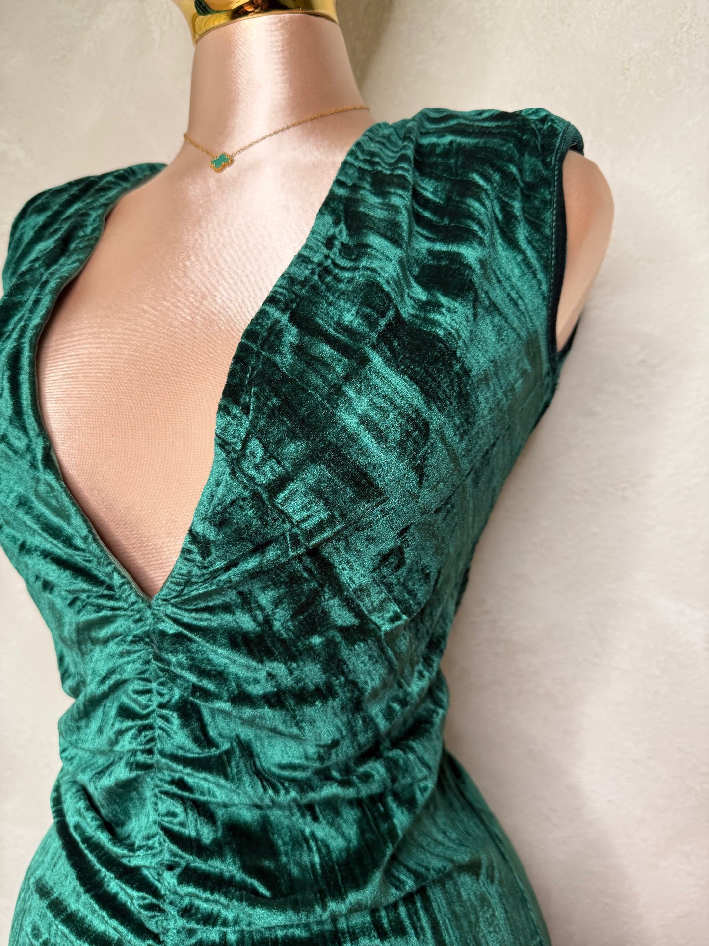 Luxe Velvet Dress (Emerald )